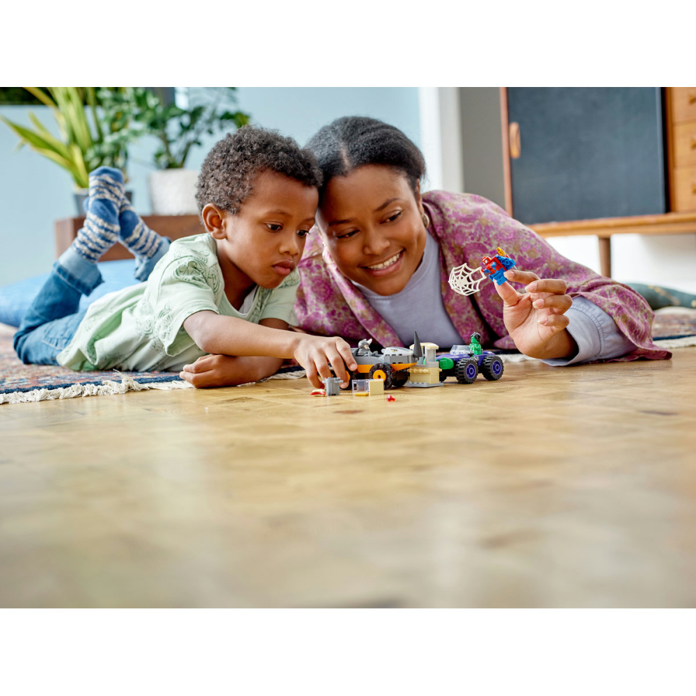 Hulk vs. Rhino Confruntarea cu camioane [5]