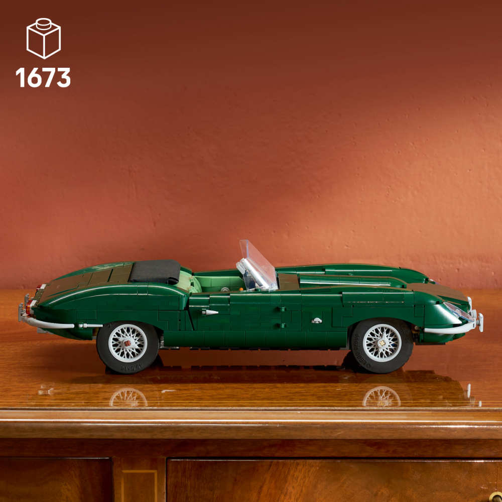 Jaguar E-Type [6]