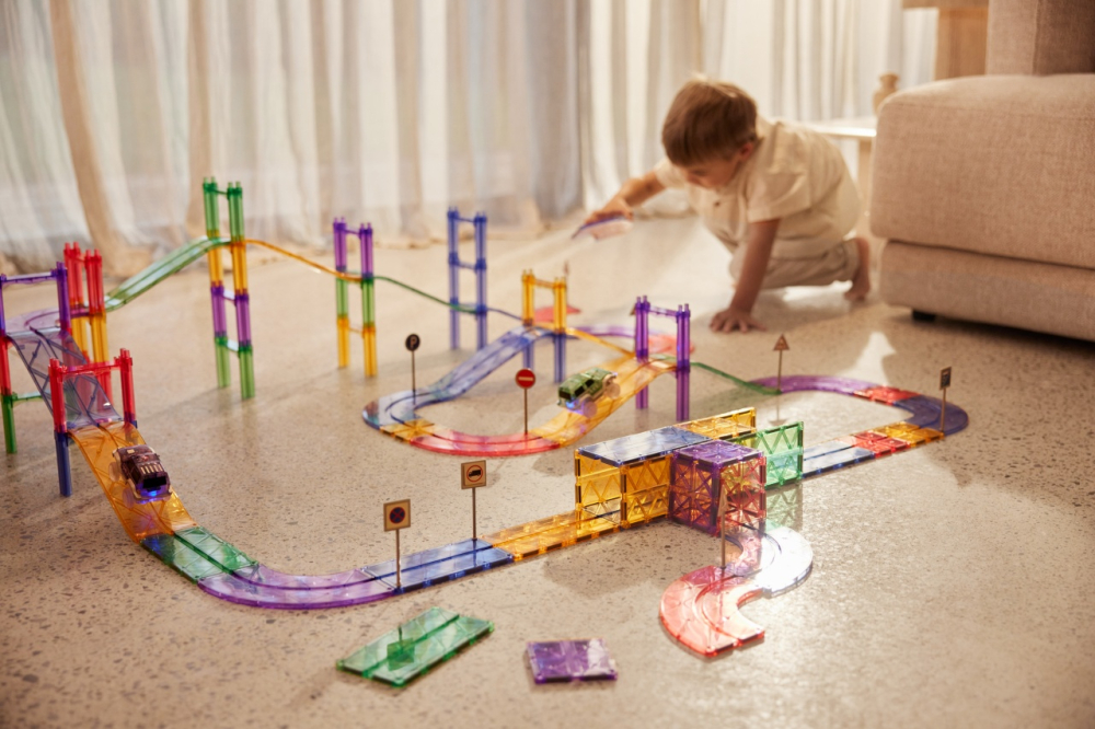 Jocuri magnetice Traseu de curse 80 piese pastel, Cleverclixx [3]