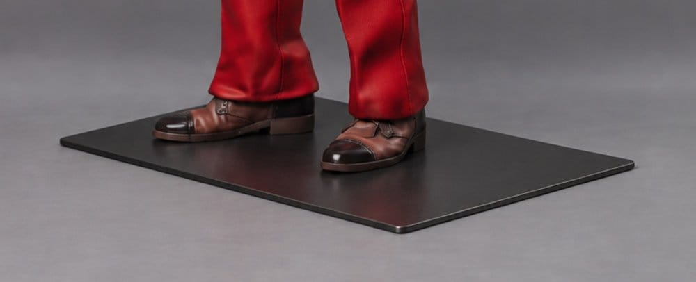 Joker (2019) Life-Size Base Black Metal 2 cm [2]