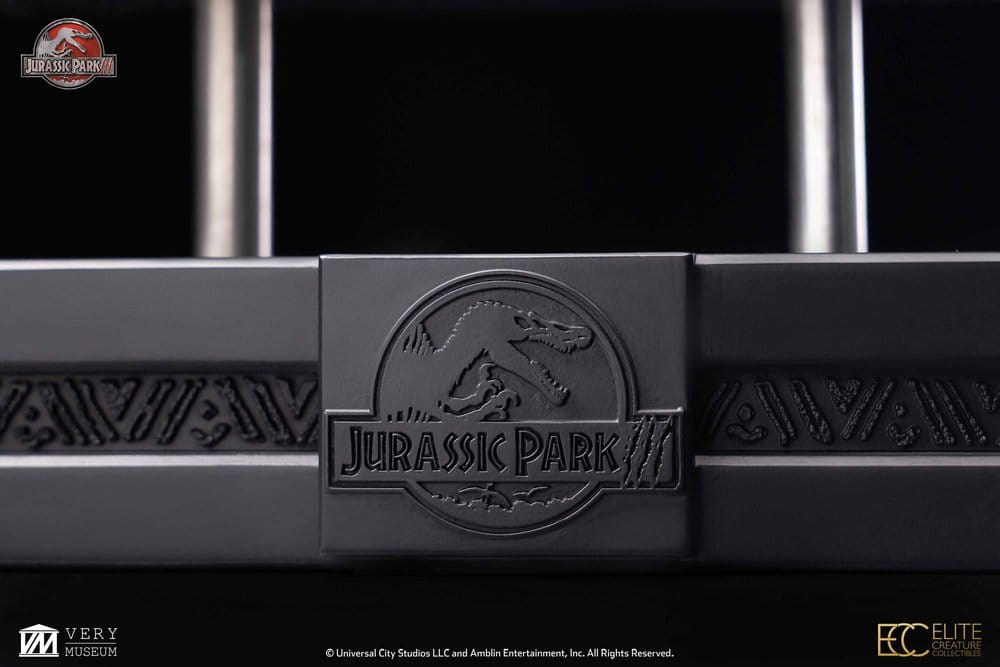 Jurassic Park III Replica Bust Spinosaurus Eye Prop (Reproduction) 39 cm [9]