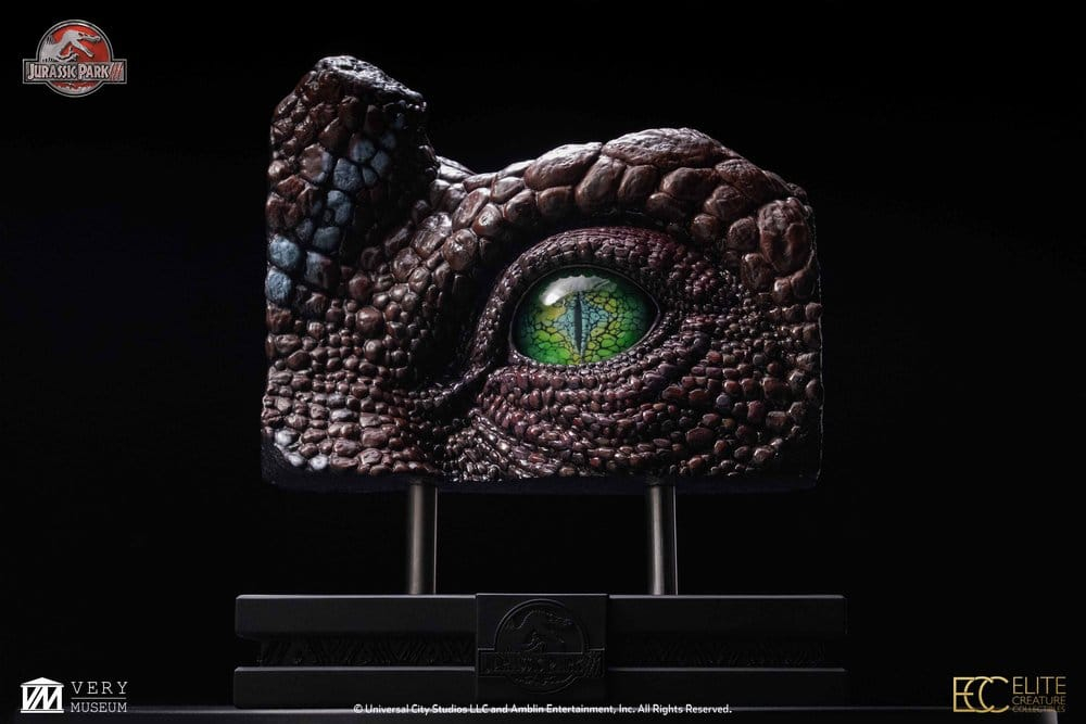 Jurassic Park III Replica Bust Spinosaurus Eye Prop (Reproduction) 39 cm [5]
