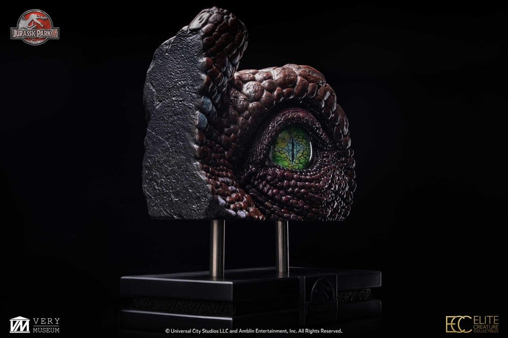 Jurassic Park III Replica Bust Spinosaurus Eye Prop (Reproduction) 39 cm [4]
