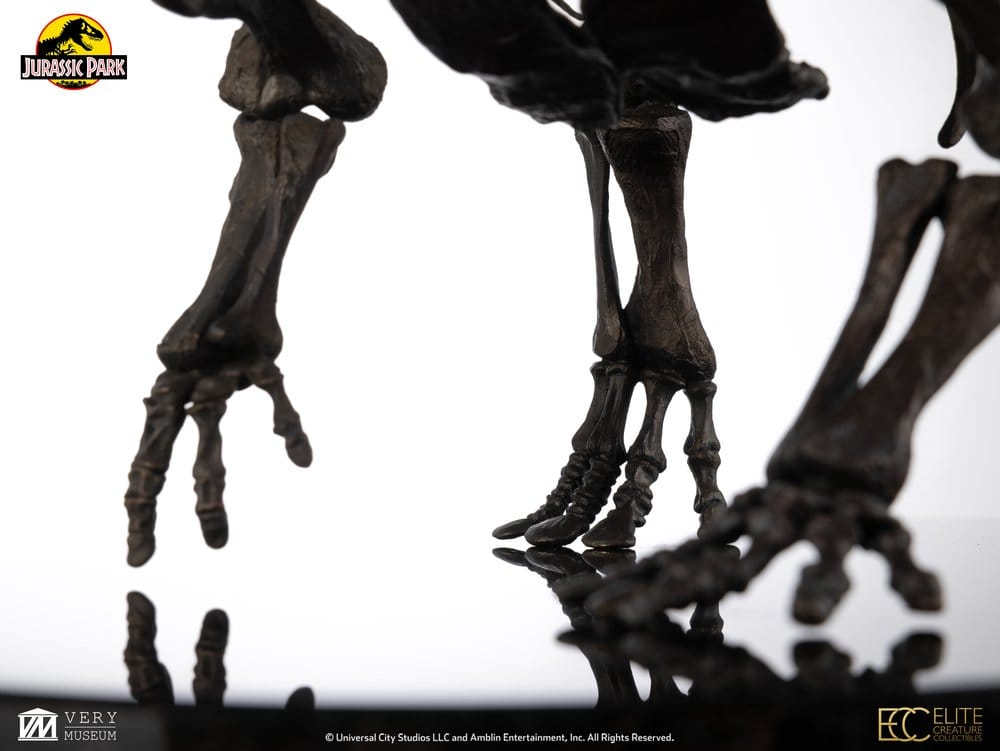 Jurassic World ECC Elite Creature Line Statue 1/12 Triceratops Fossil Skeleton Bronze 33 cm [12]