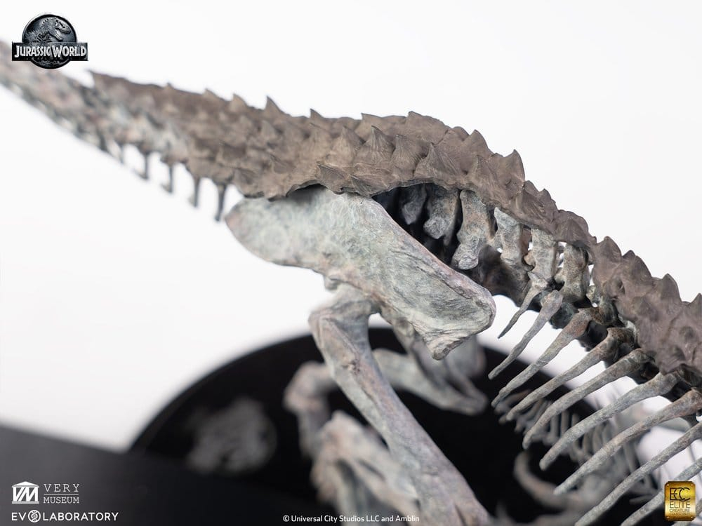 Jurassic World Statue 1/24 Indominus Rex Skeleton Bronze 24 cm [10]