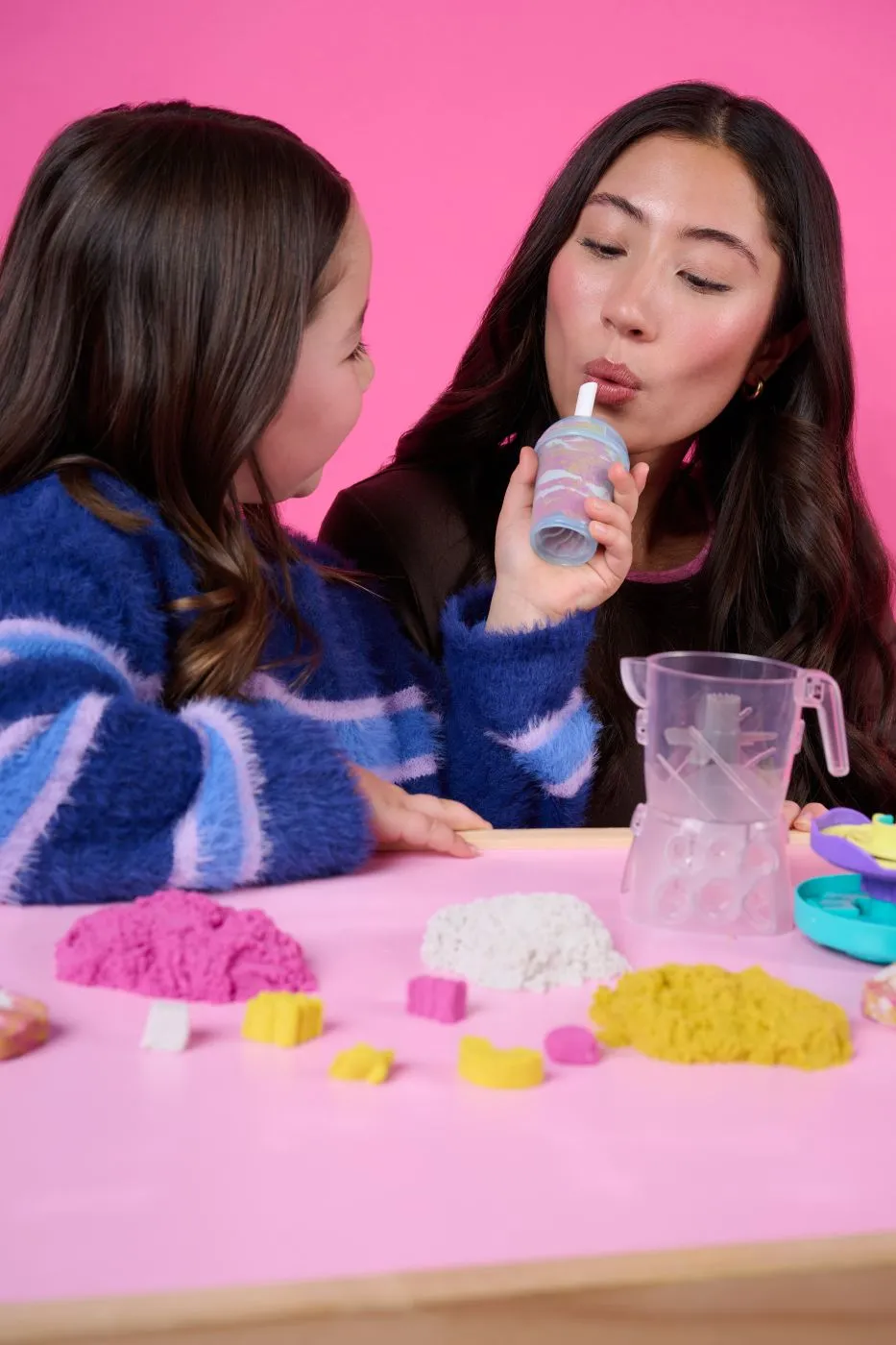 Kinetic Sand Smoothie Mixer [6]