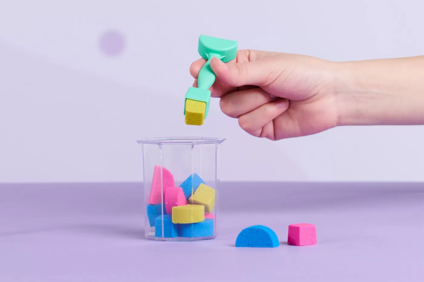 Kinetic Sand Squish N Create [6]