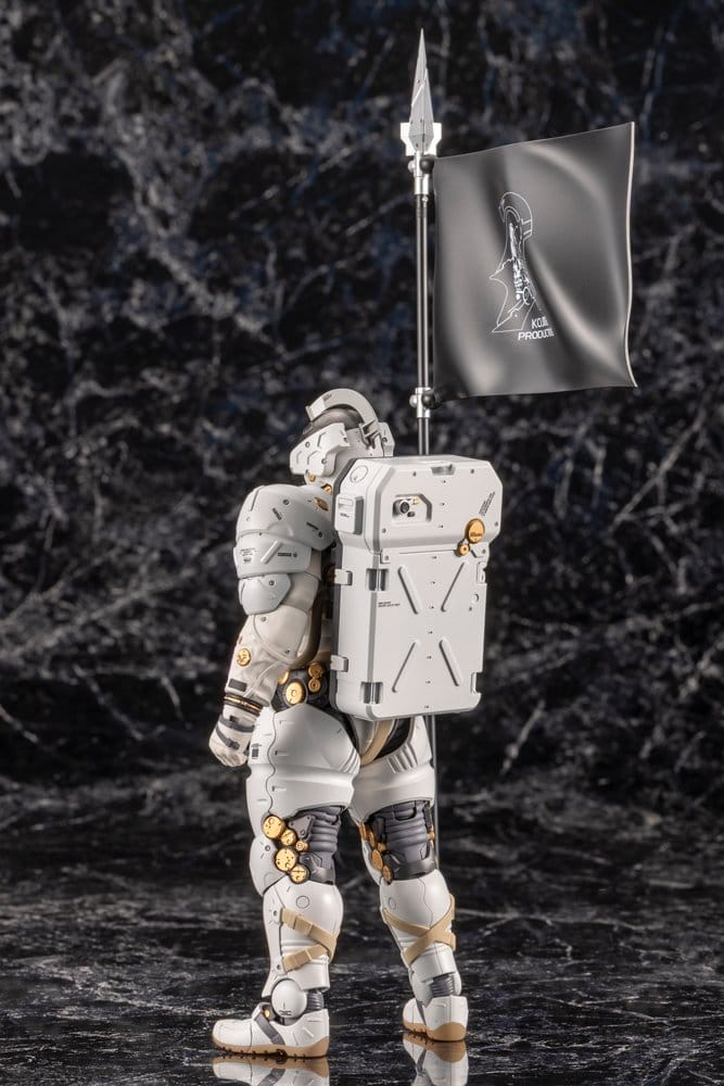 Kojima Productions Plastic Model Kit Ludens 19 cm [2]