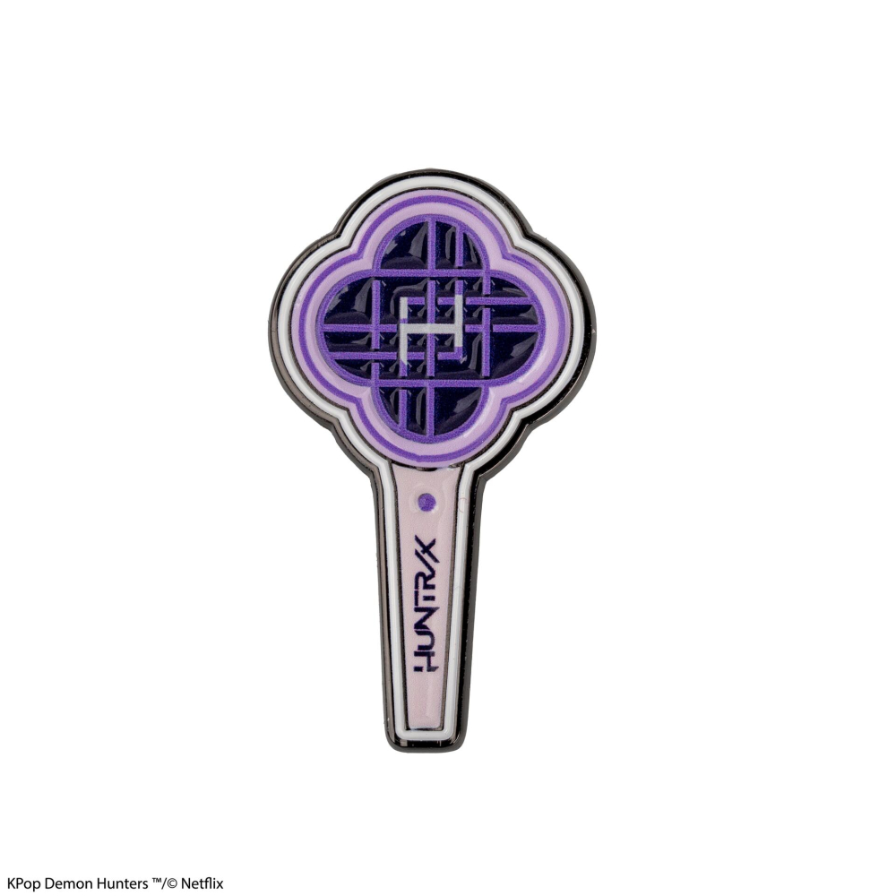 KPop Demon Hunters Huntrix Light Stick Pin Oficial [3]