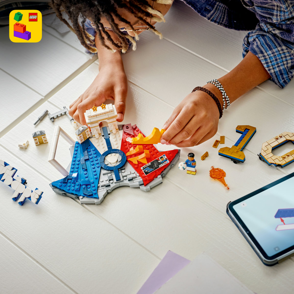 LEGO Editions Kylian Mbappe Momente Importante Fotbal 43013 Set Colectie [8]