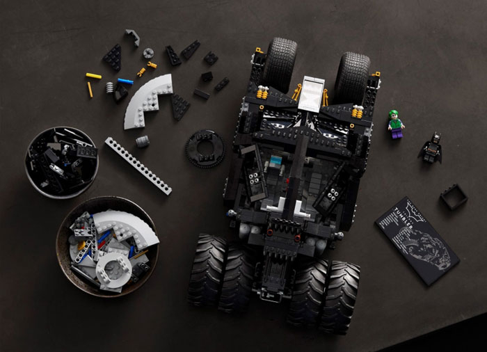 LEGO DC Batmobil Tumbler [10]