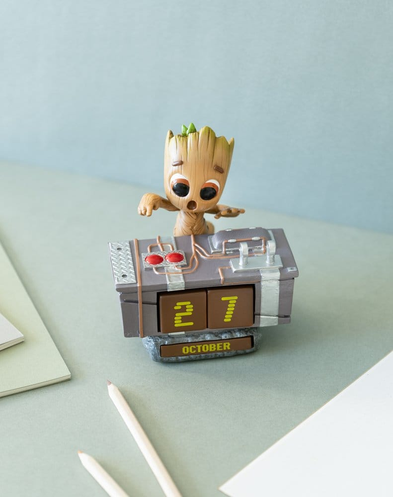 Marvel 3D Perpetual Calendar Groot Death Button 12 cm [4]