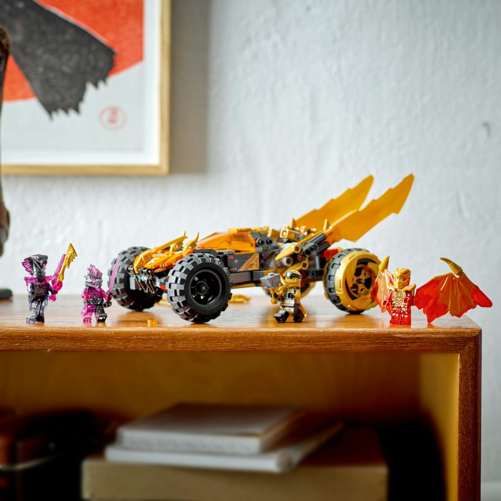 Masina Dragon a lui Cole [6]