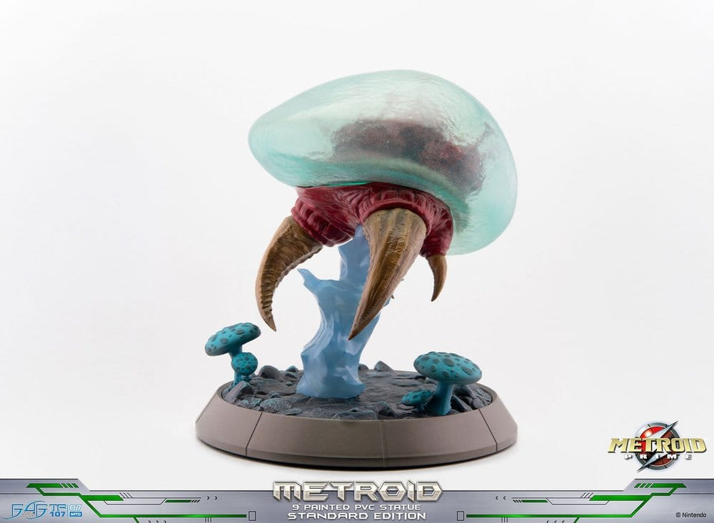Metroid Prime PVC Figure Metroid (Standard) (Glow in the Dark) 21 cm [24]