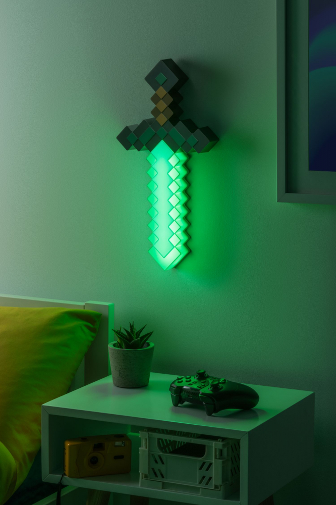 Minecraft Diamond Sword Light [3]