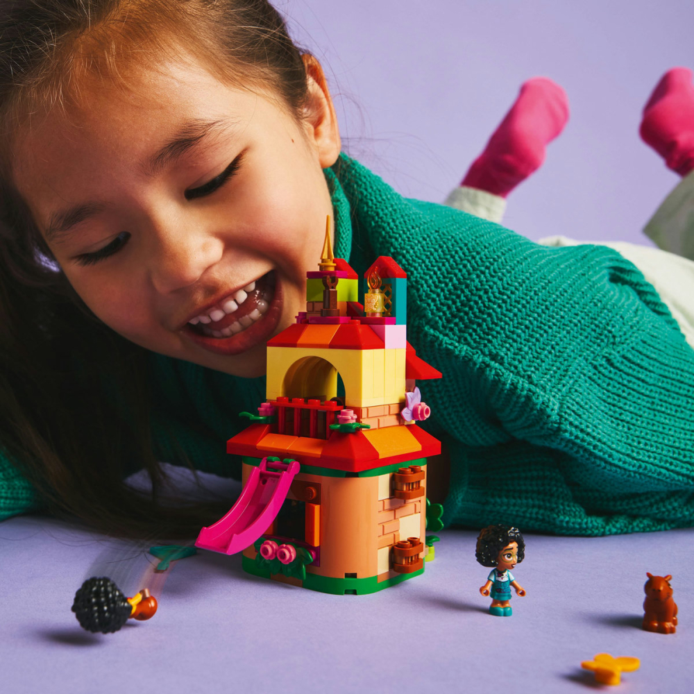 LEGO Disney Minicasa din Encanto 43261 [4]