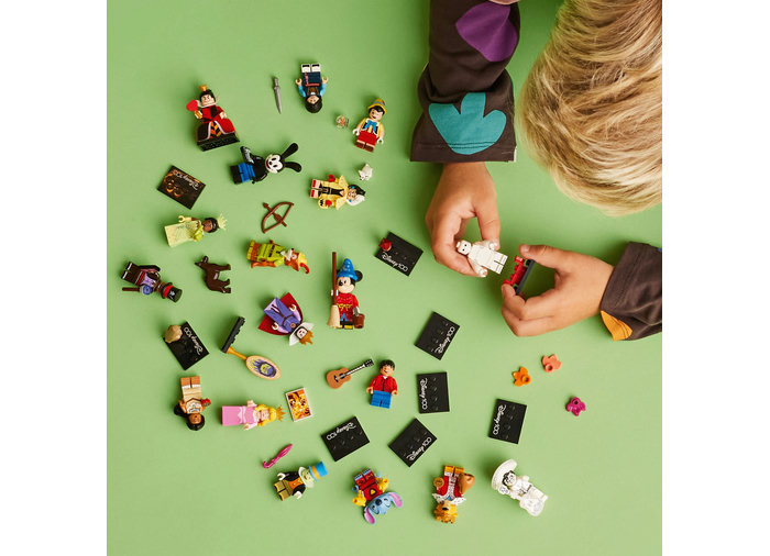 Minifigurina Colectionabila - Disney 100 [4]