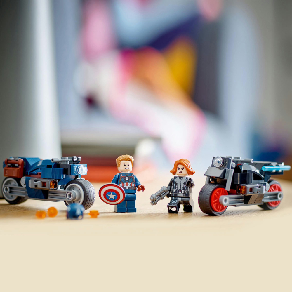 Motocicletele lui Black Widow si Captain America [10]