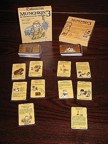 Munchkin 3: Clerical Errors [5]