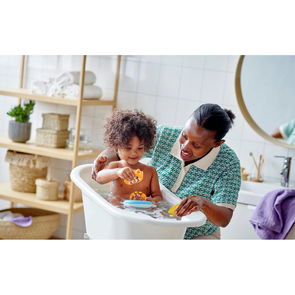 Panda Rosu Plutitor [5]