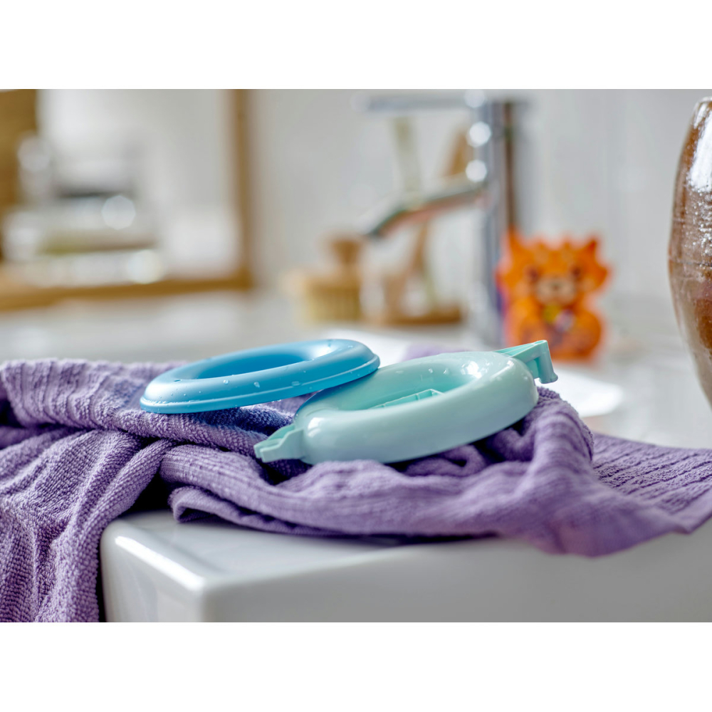 Panda Rosu Plutitor [4]