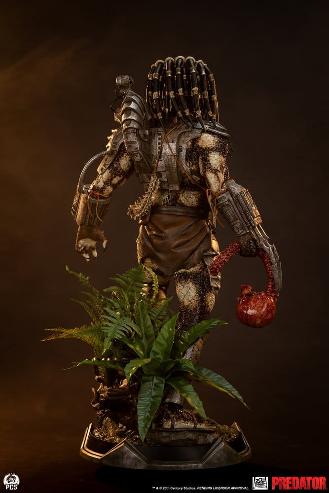 Predator Statue 1/2 Predator 117 cm [12]