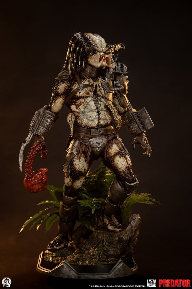 Predator Statue 1/2 Predator 117 cm [14]