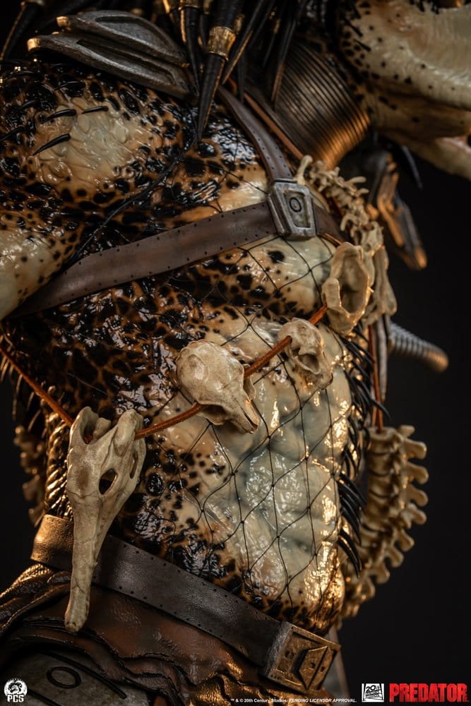 Predator Statue 1/2 Predator 117 cm [13]