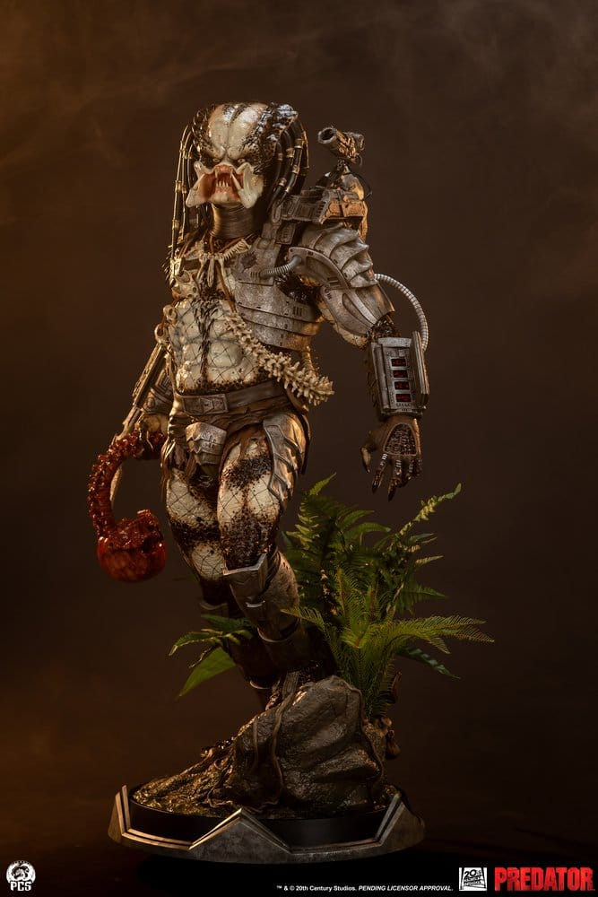 Predator Statue 1/2 Predator 117 cm [4]