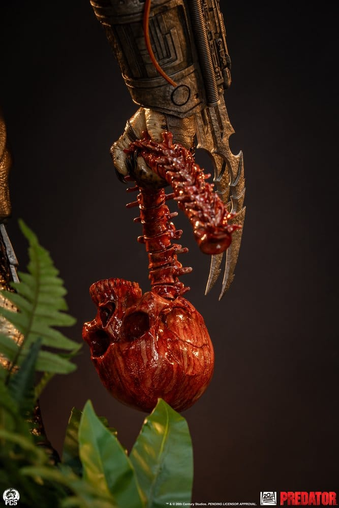 Predator Statue 1/2 Predator 117 cm [11]