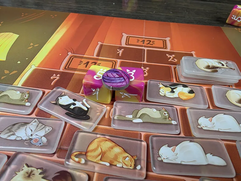 Purrramid Board Game – Joc de familie cu pisici si zaruri [4]