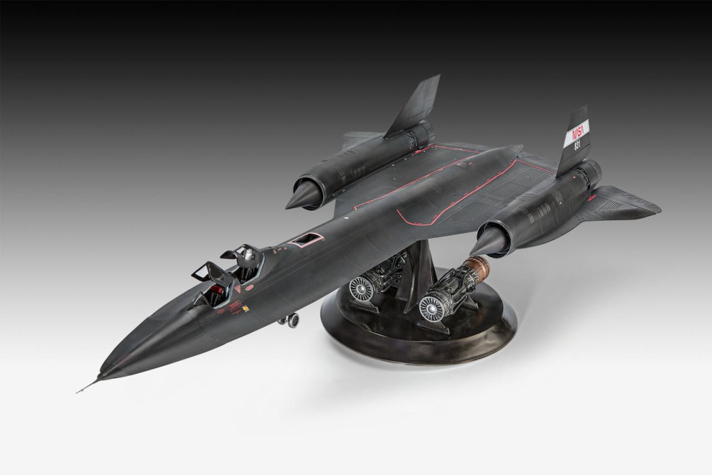 Revell Lockheed SR-71B Blackbird Model Kit [3]