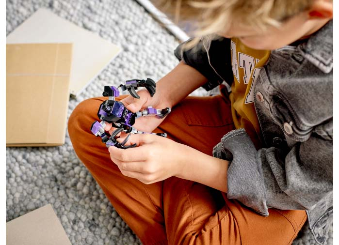 Robot Black Panther [8]