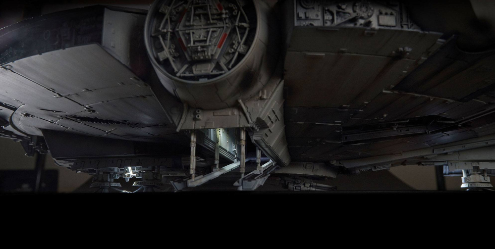 Star Wars Episode IV Perfect Grade Plastic Model Kit 1/72 Millennium Falcon 48 cm [3]