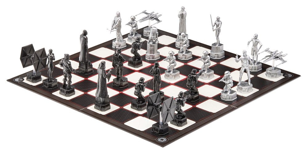 Star Wars Original Trilogy Chess Set 47 cm [6]