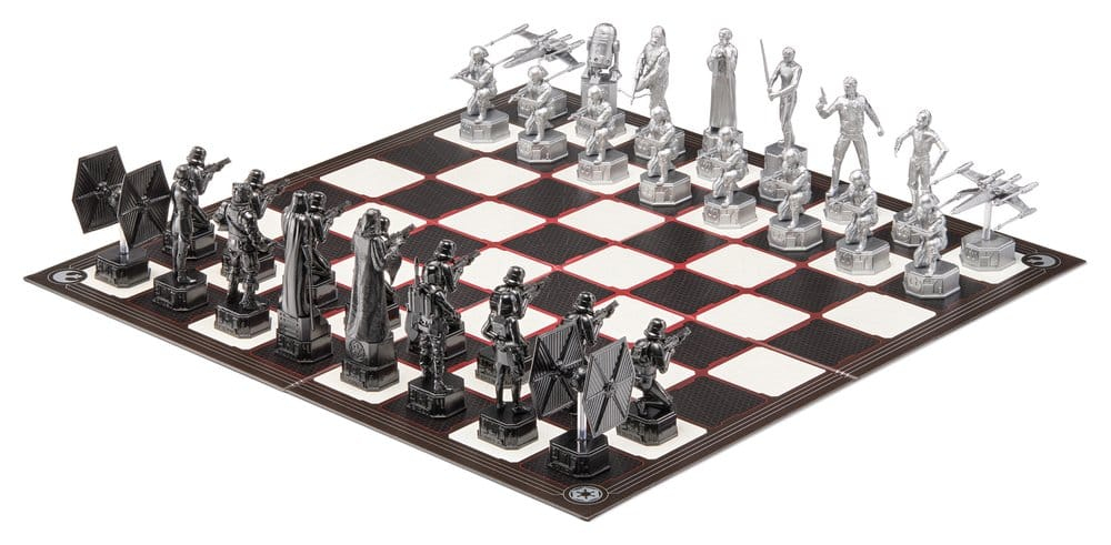 Star Wars Original Trilogy Chess Set 47 cm [15]