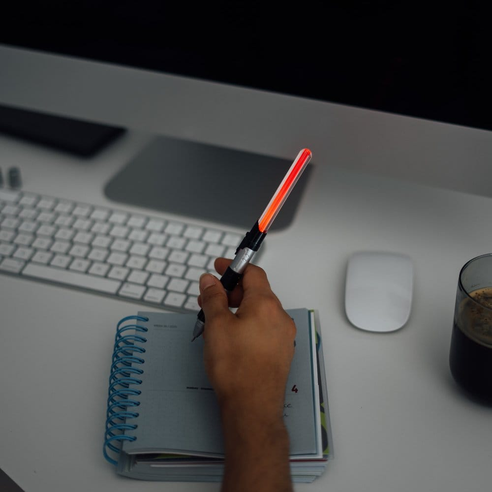 Star Wars Set of 2 Lightsaber Pens Luke Skywalker & Darth Vader [6]