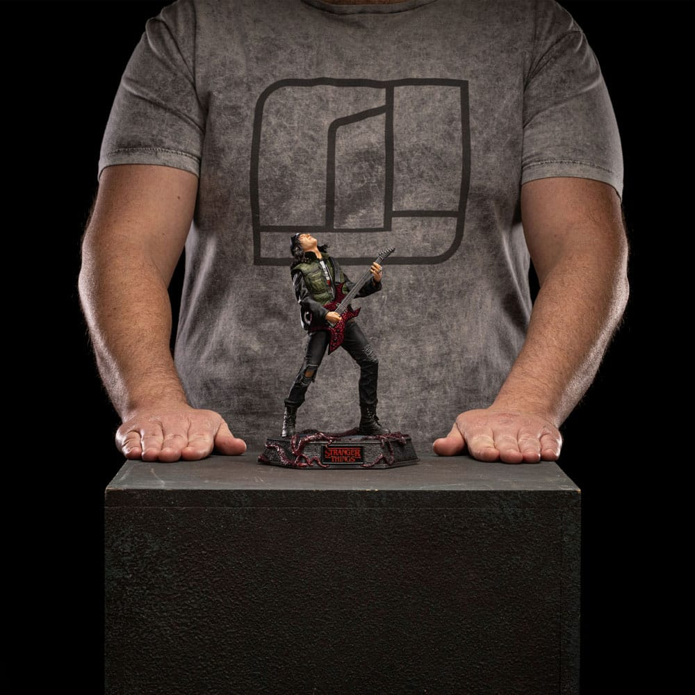 Stranger Things Deluxe Art Scale Statue 1/10 Eddie Munson 20 cm [12]