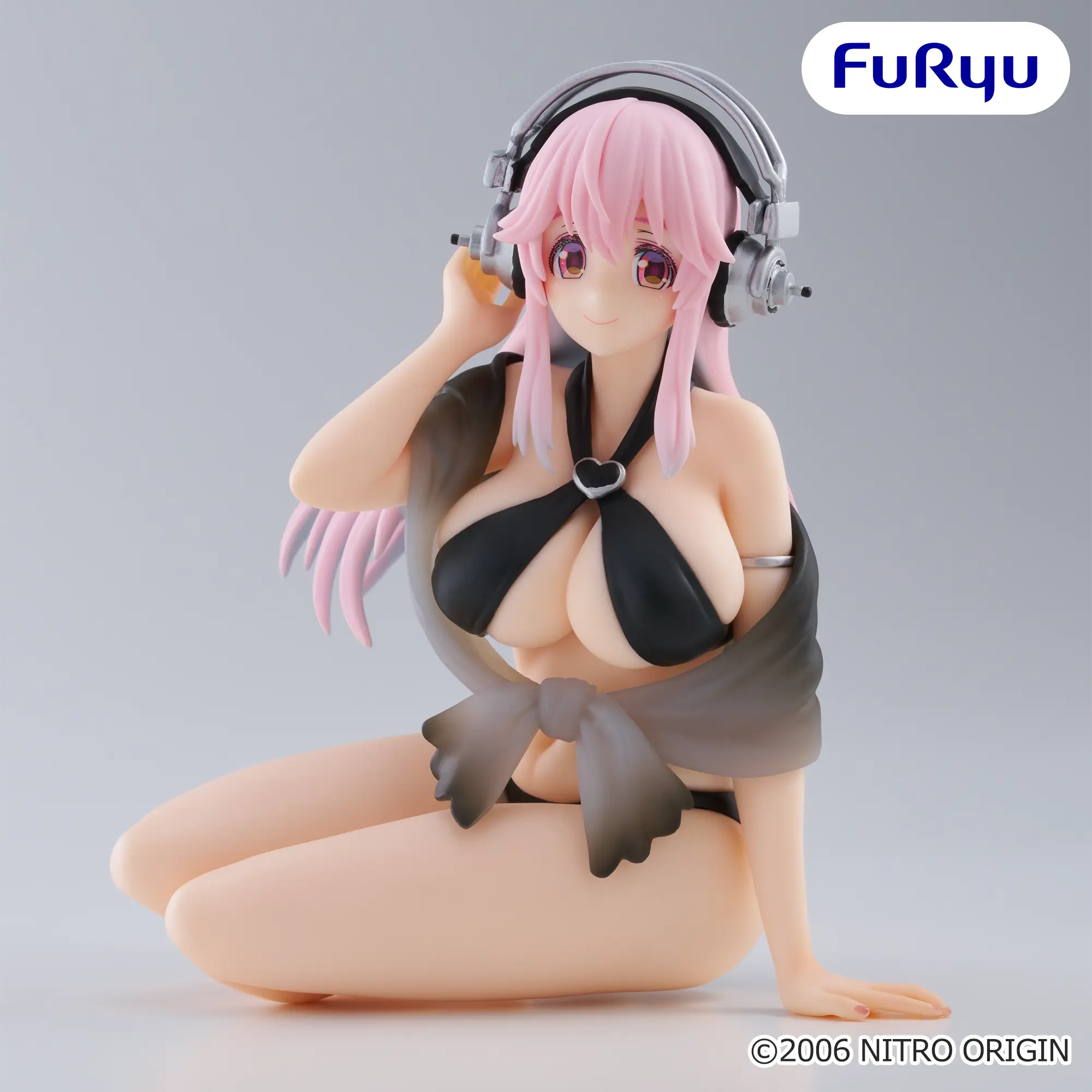 Super Sonico Swimsuit Black Color Ver. - figurina FuRyu Noodle Stopper 10 cm [1]
