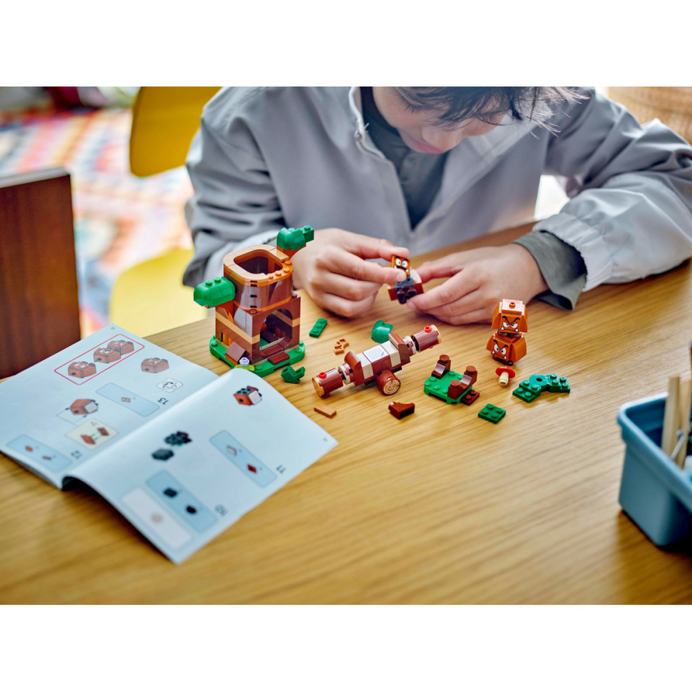 LEGO Super Mario Teren de joaca pentru Goomba 71433 [4]