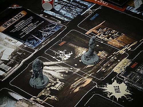 This War of Mine: The Board Game [4]