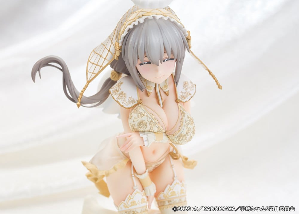 Uzaki-chan Wants to Hang Out! PVC Statue 1/7 Tsuki Uzaki Angel Ver. 19 cm [10]