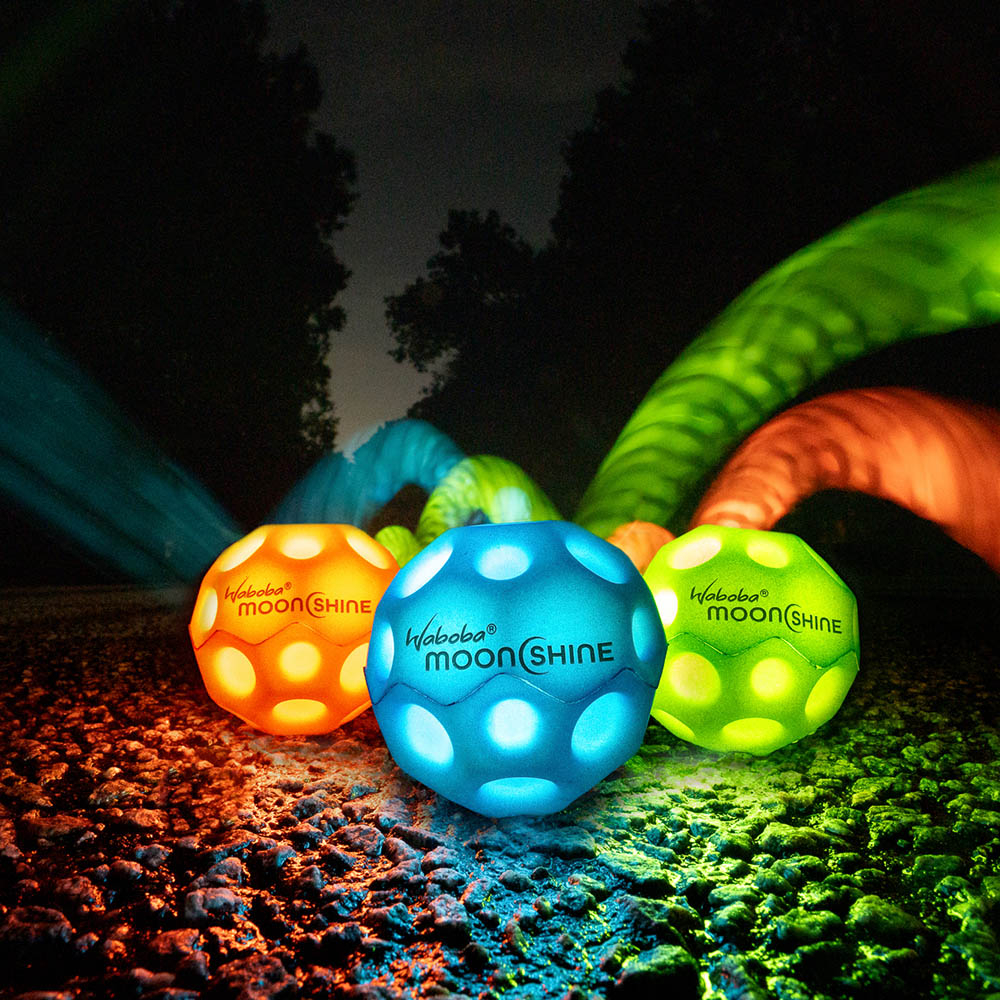 Waboba Moonshine Moon Ball – Minge hiper saritoare cu lumina [3]
