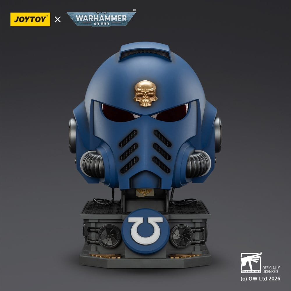 Warhammer 40,000 Captain MkX Helmet & Display Stand Ultramarines 44 cm [2]