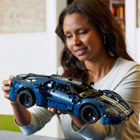 LEGO Technic 2022 Ford GT 42154 [5]