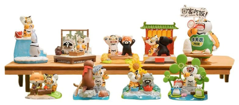 PRECOMENZI - Alexander The Fat TigerBlind Box Mini Figures Little Tiger and his companions Display (8)