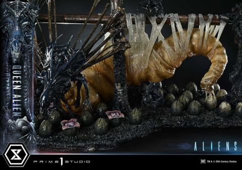 Aliens (Film) Ultimate Diorama Masterline Statue Queen Alien 75 cm [14]