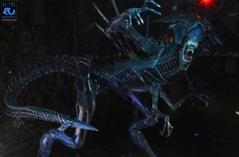 Aliens Ultra Deluxe Action Figure Alien Queen (40th Anniversary) 38 cm [12]