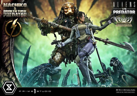 Aliens vs. Predator (Comic) Ultimate Premium Masterline Statue 1/4 Machiko & Broken Tusk Predator Deluxe Version 84 cm [2]