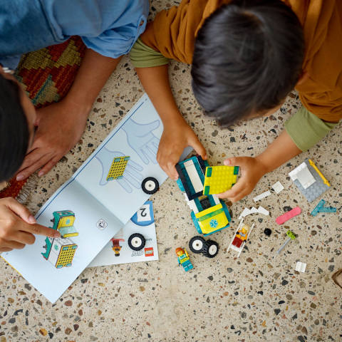 Ambulanta de urgenta si snowboarder [3]